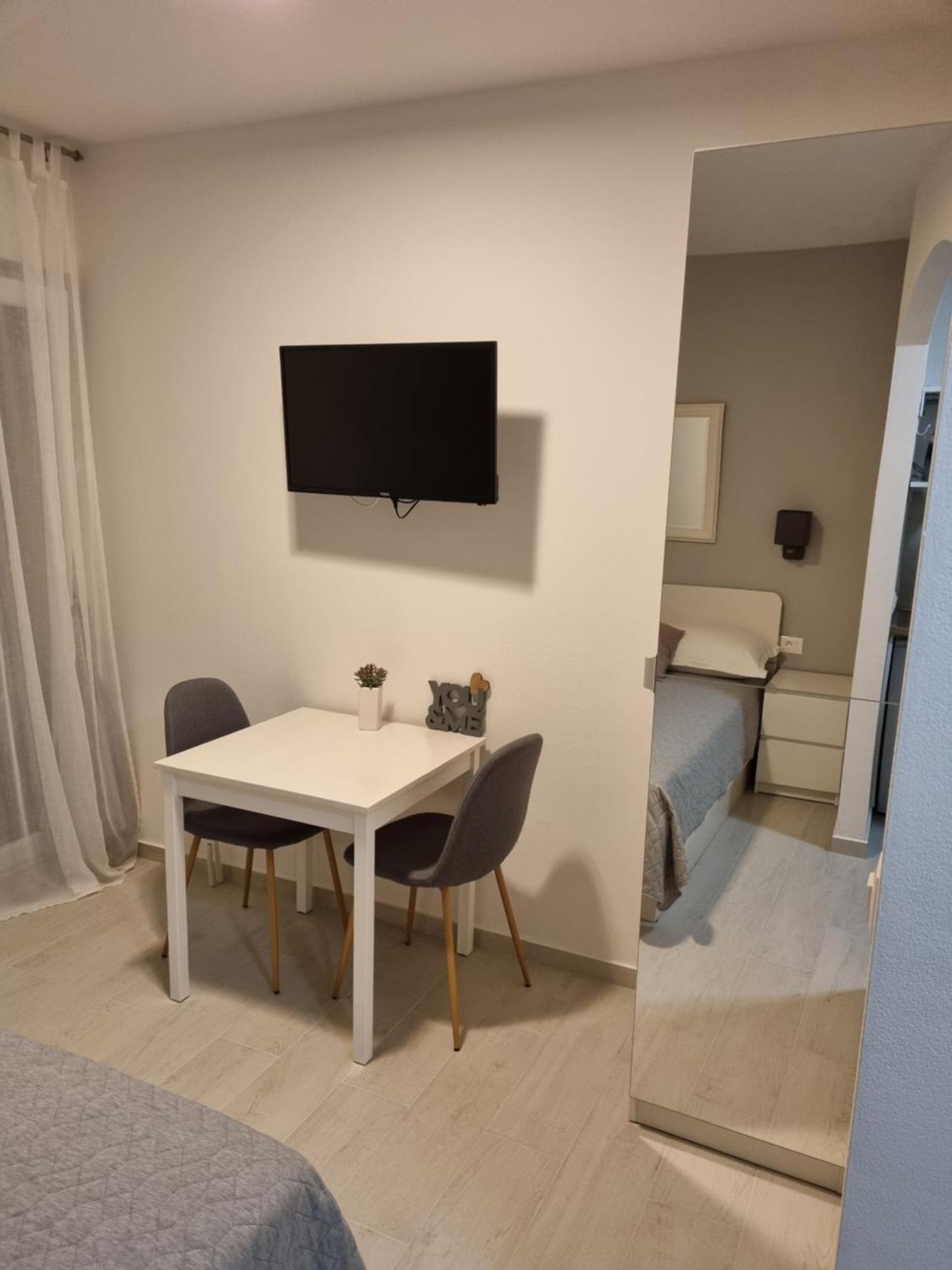 Apartments Tomas Makarska Ngoại thất bức ảnh