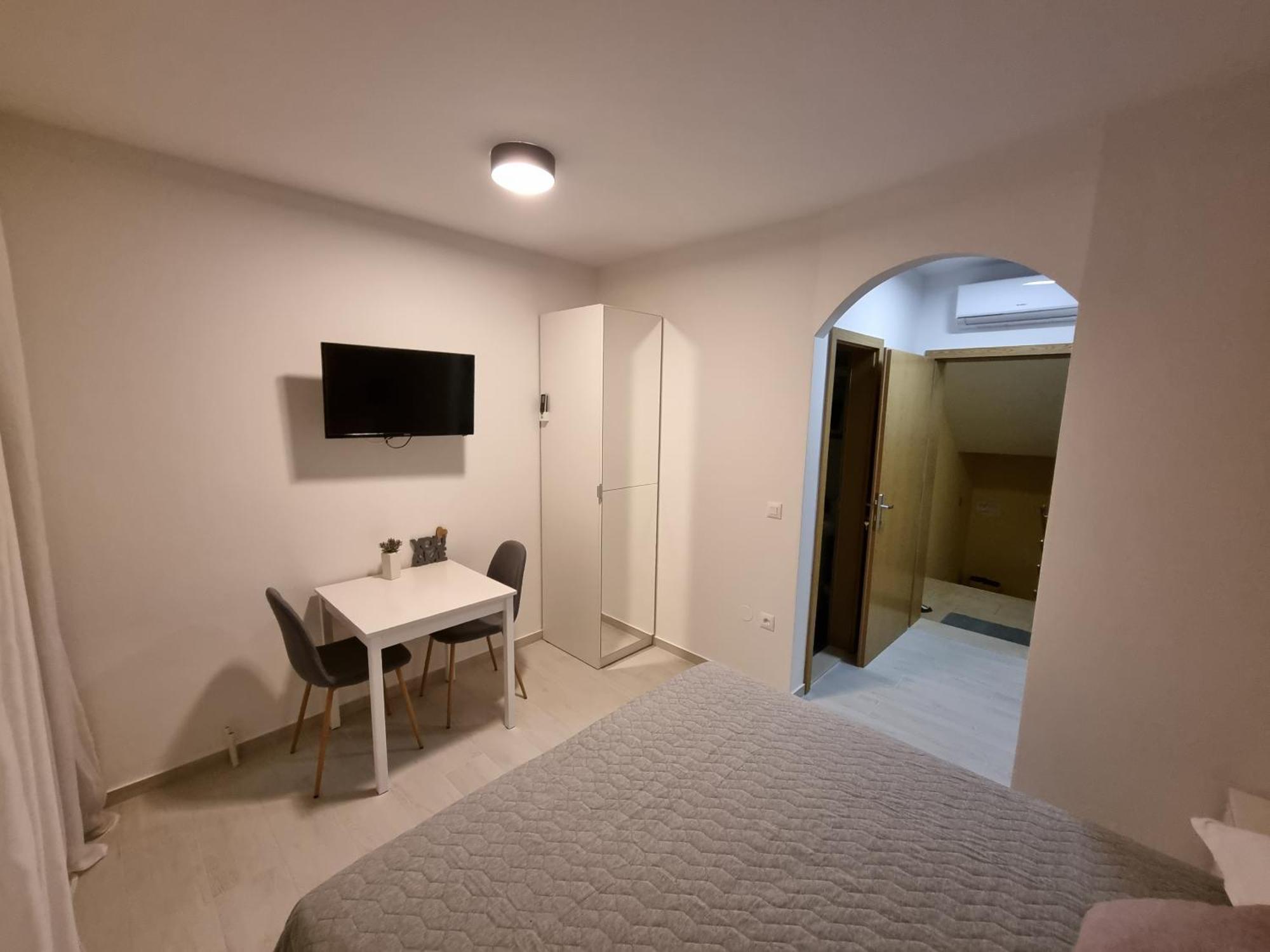 Apartments Tomas Makarska Ngoại thất bức ảnh