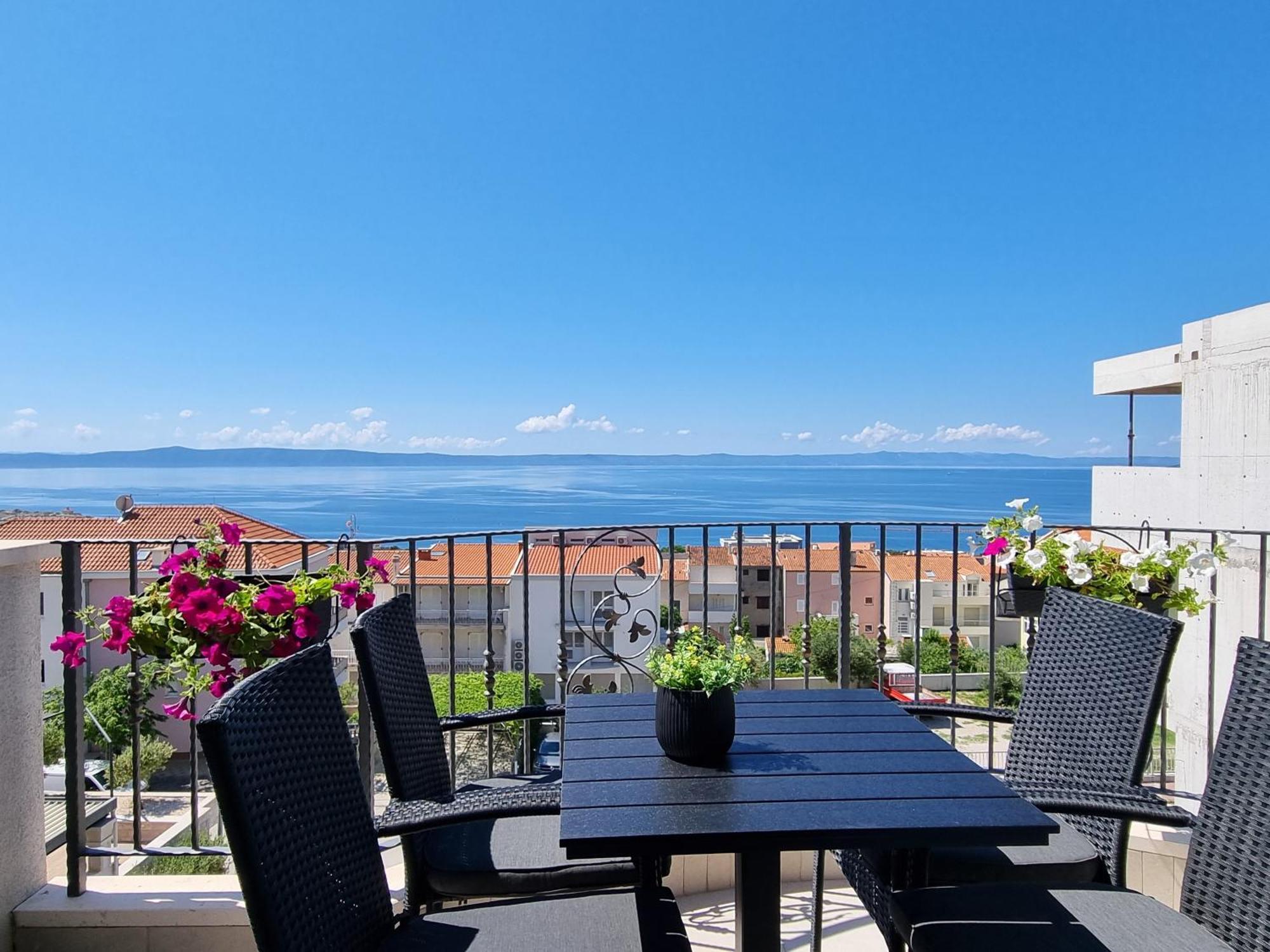 Apartments Tomas Makarska Ngoại thất bức ảnh