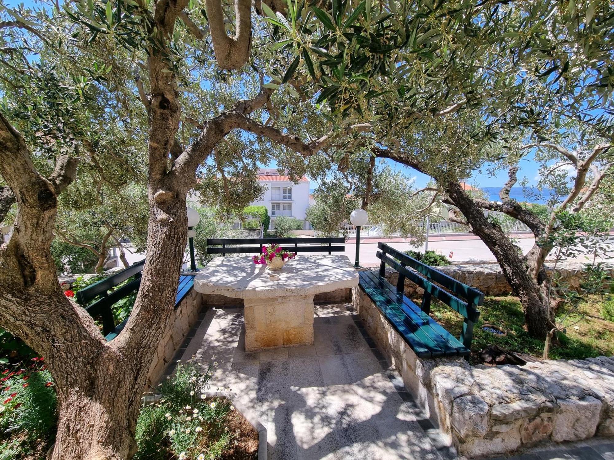 Apartments Tomas Makarska Ngoại thất bức ảnh