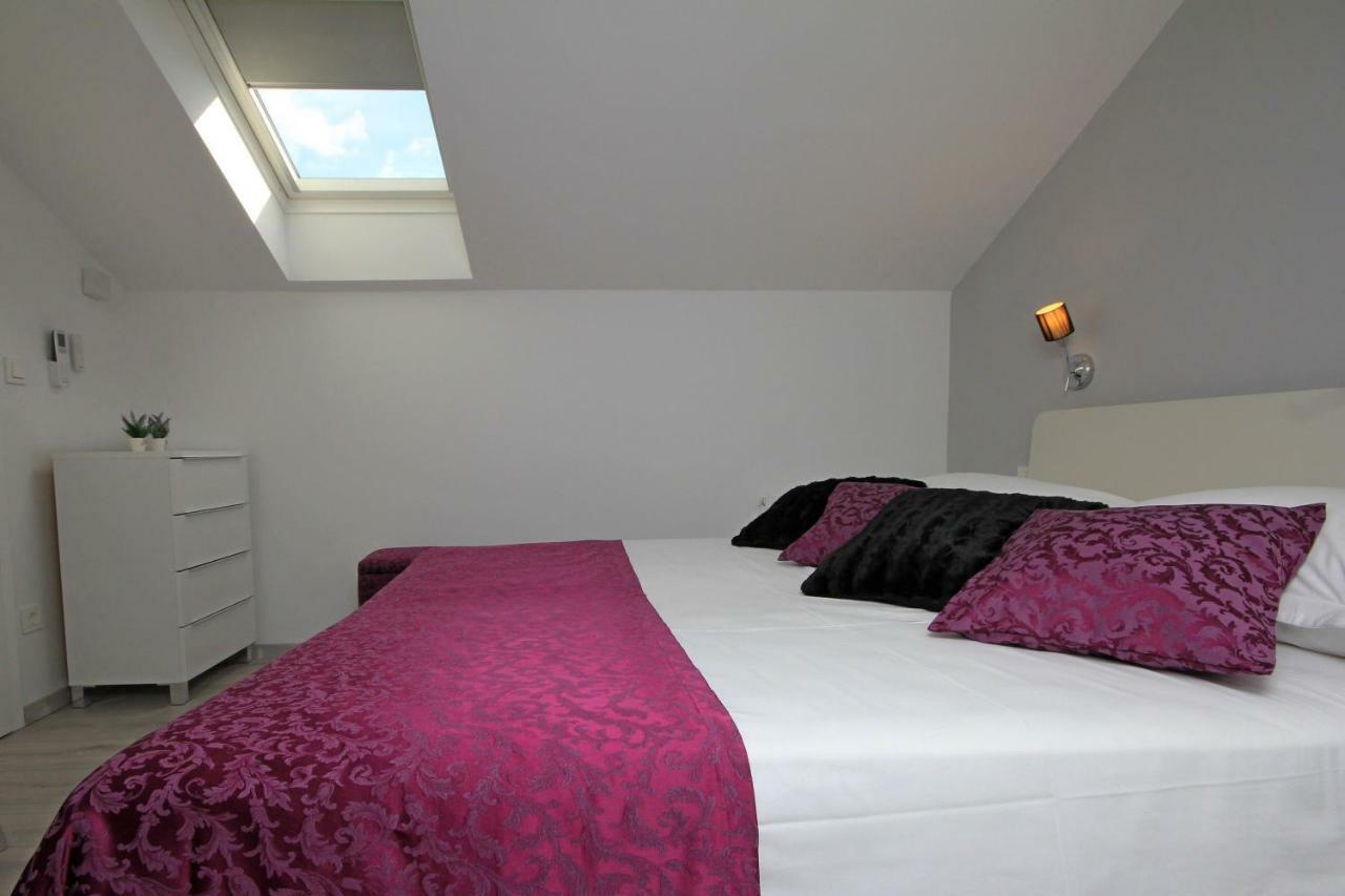 Apartments Tomas Makarska Ngoại thất bức ảnh