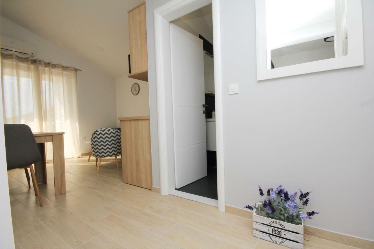 Apartments Tomas Makarska Ngoại thất bức ảnh