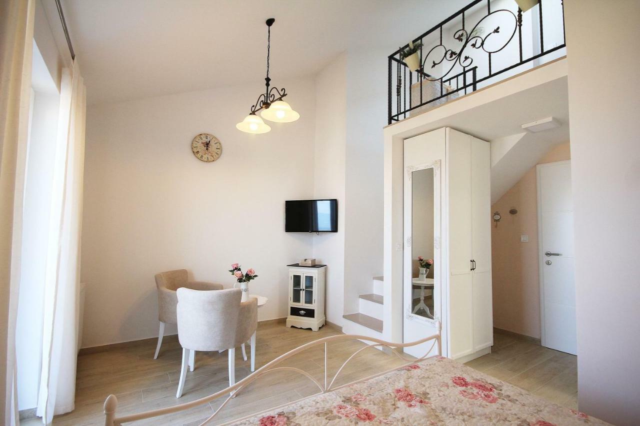 Apartments Tomas Makarska Ngoại thất bức ảnh