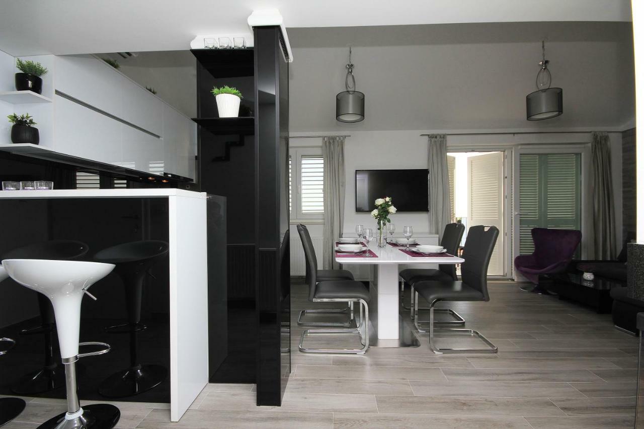 Apartments Tomas Makarska Ngoại thất bức ảnh