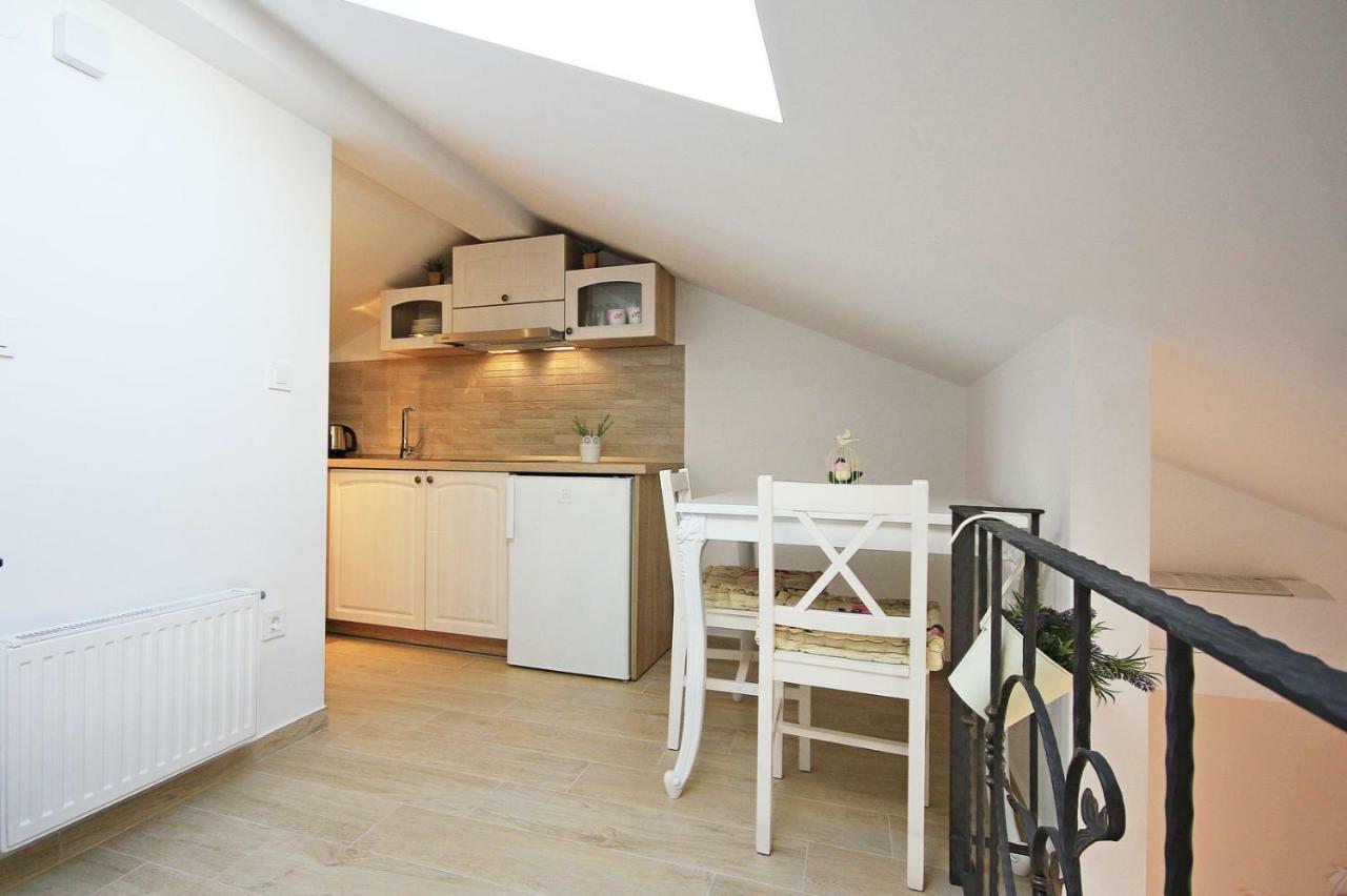 Apartments Tomas Makarska Ngoại thất bức ảnh